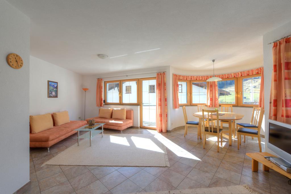 Appartement Strolz Schnann Rum bild