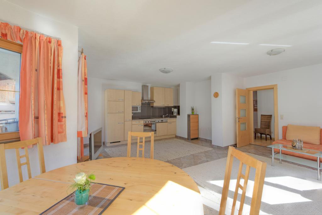 Appartement Strolz Schnann Rum bild